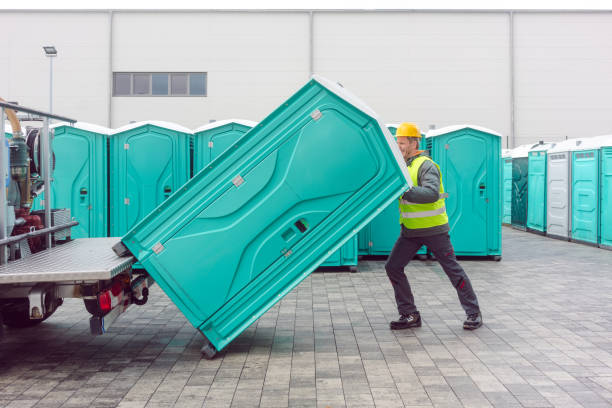 Best Portable restroom trailer rental  in Hammond, WI